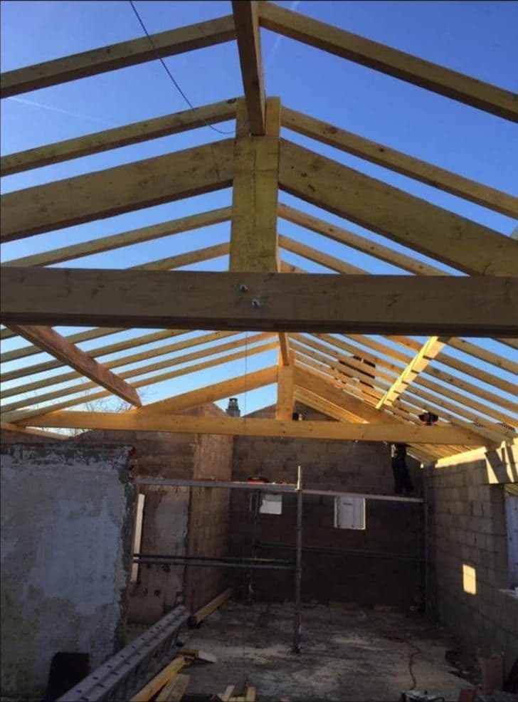 Charpente bois dans l'Essonne · Halnais Toiture & Rénovation